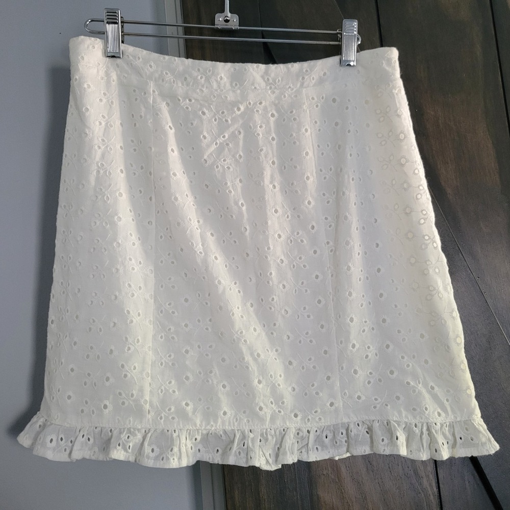 Francesca's‎ Mi Ami White Eyelet Mini Skirt Ruffle Hem Cottagecore Medium Boho